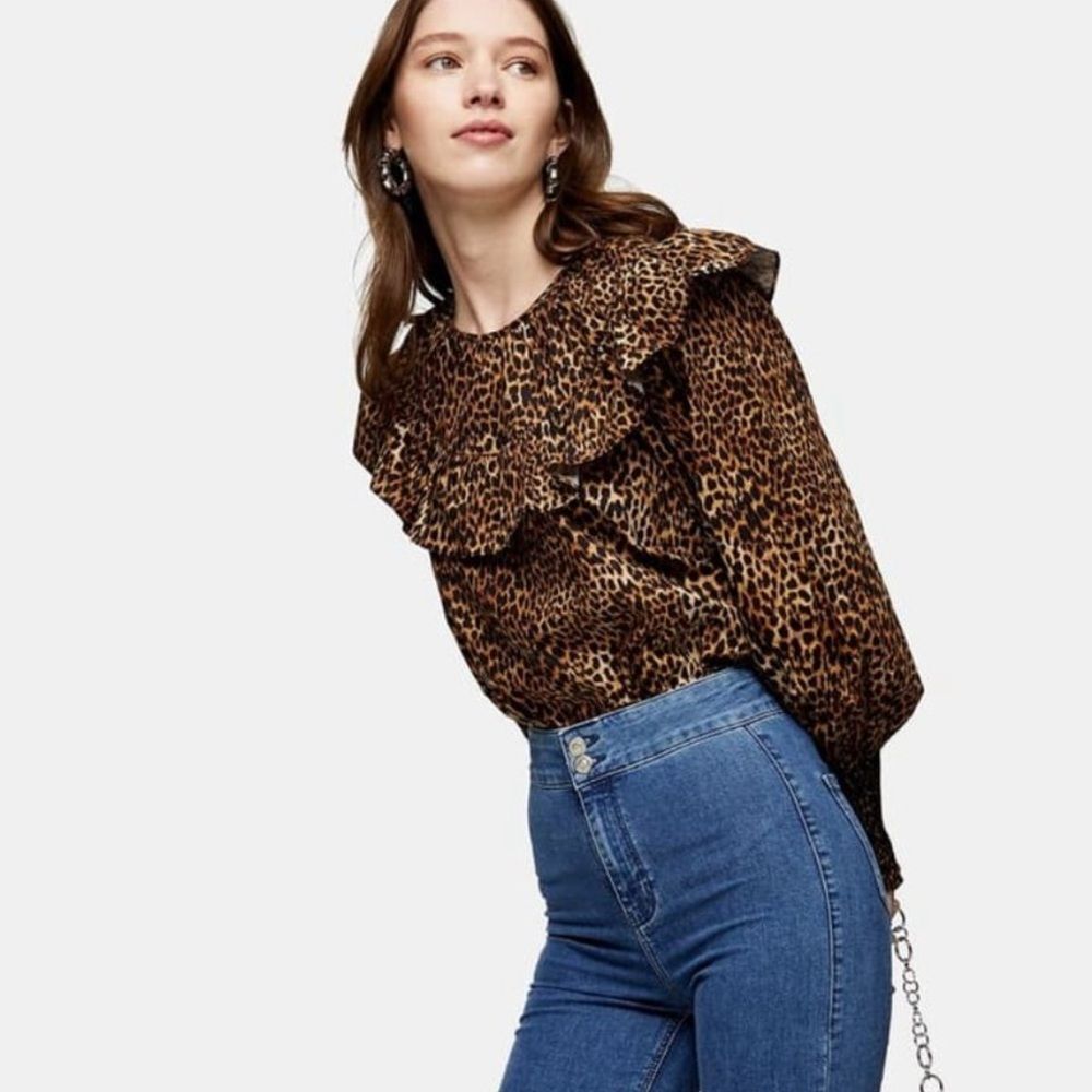 Topshop Animal Print Ruffle Yoke Poplin Blouse Women’s 2